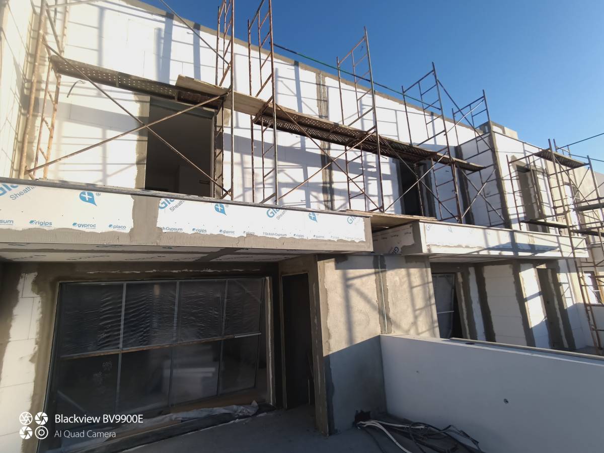 Luís Teixeira - Lourinhã - Revestimento de Pavimento