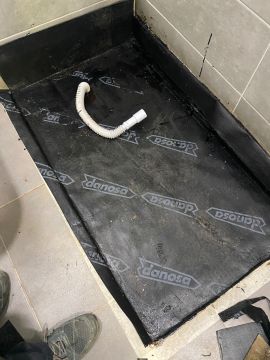 RemodelaPrime - RIBEIRO & UDNO, LDA - Lisboa - Rohrleitungen im Außenbereich installieren oder austauschen