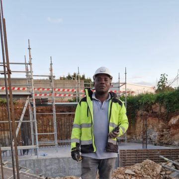 FAST WISE Lda - Sintra - In-Ground Swimming Pool Construction