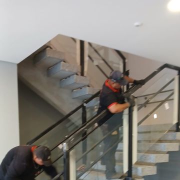 Flserralheria - Leiria - Instalación o reemplazo de la puerta del garaje