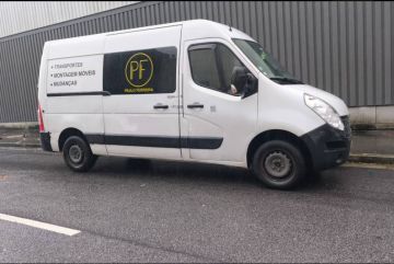 P.F . transportes lda - Barcelos - Montagem de Equipamento Desportivo