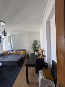 Caroline Rebouças - Cascais - Fensterreinigung