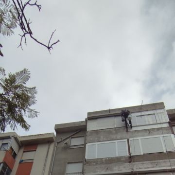 AF Reformas e Pinturas - Setúbal - Außenanstrich