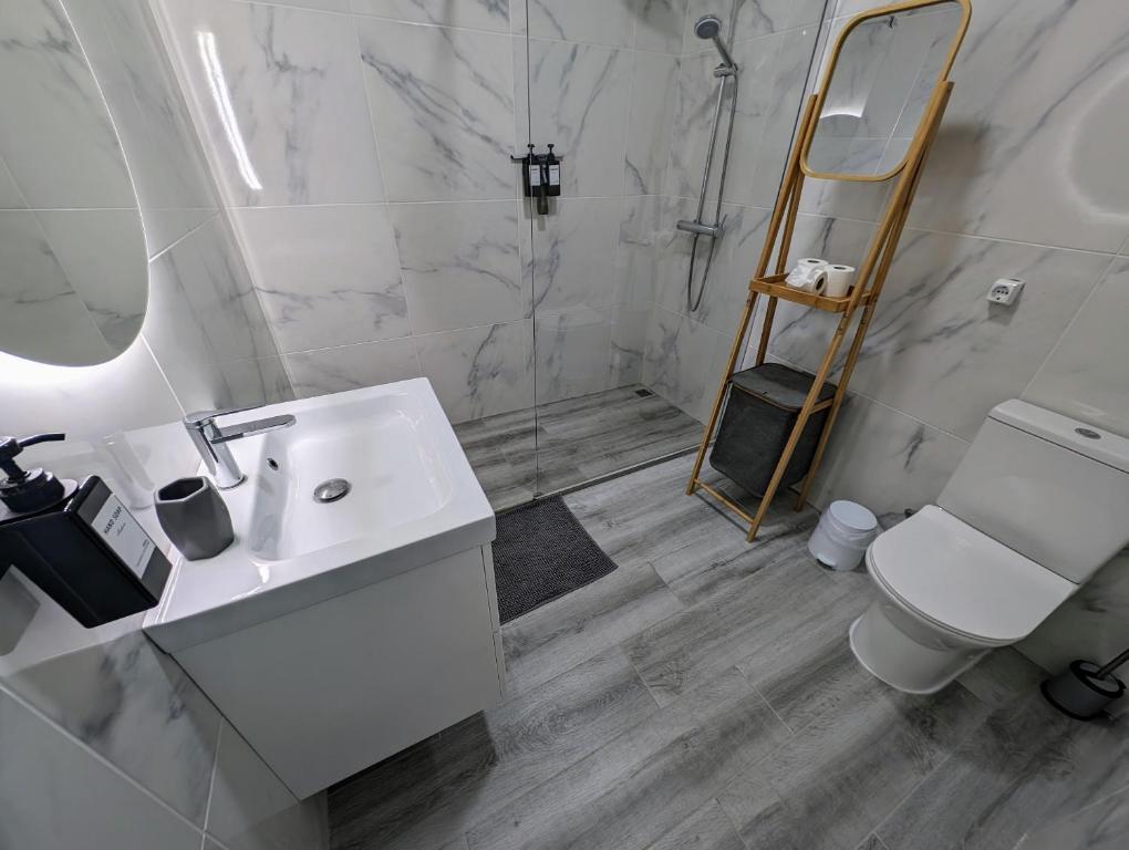 HomeFixer4u - Albufeira - Instalación de encimeras