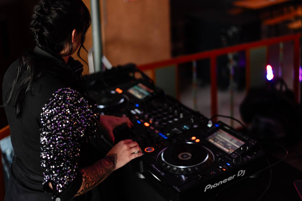 Cláudia Real - Seixal - DJ de Música Espanhola