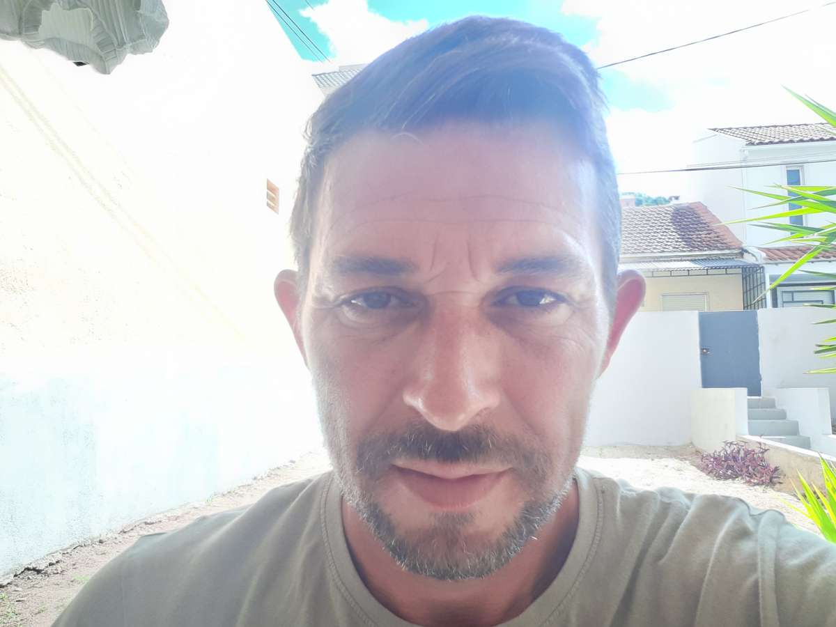 Paulo Rodrigo correa - Odivelas - Roof Cleaning