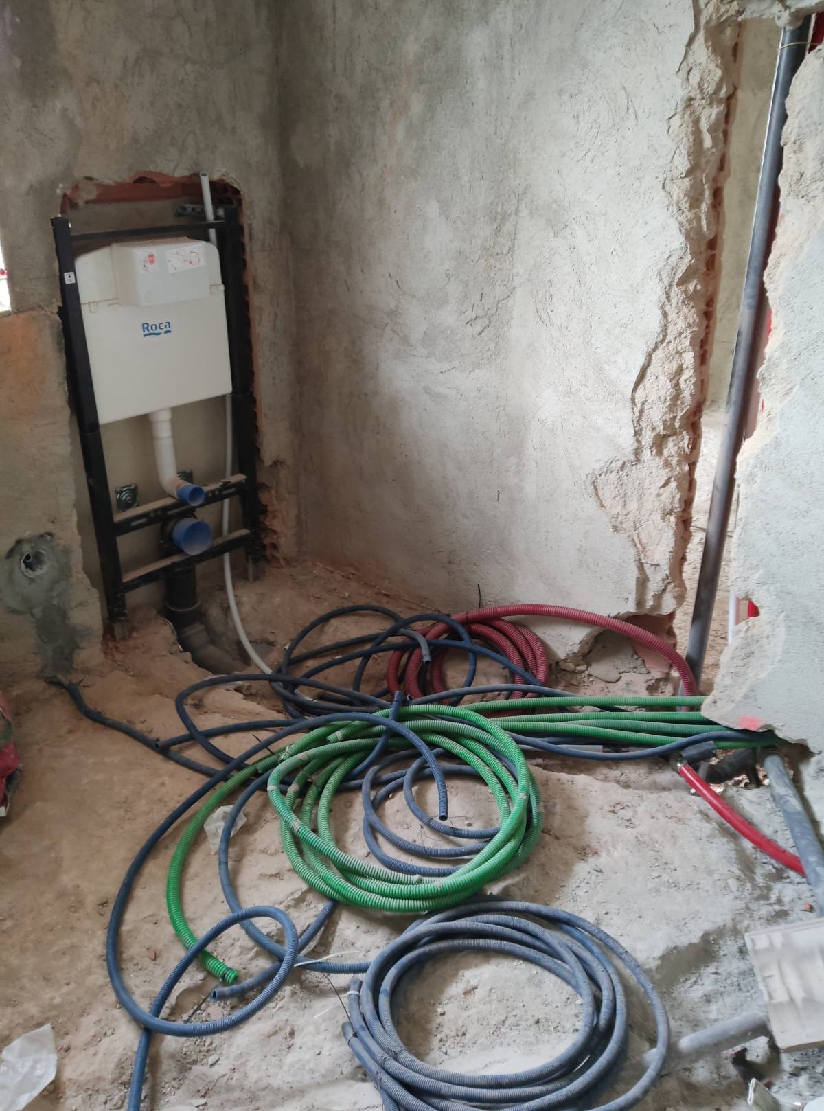 Luís Construções e Remodelações - Lisboa - Plumbing Pipe Installation