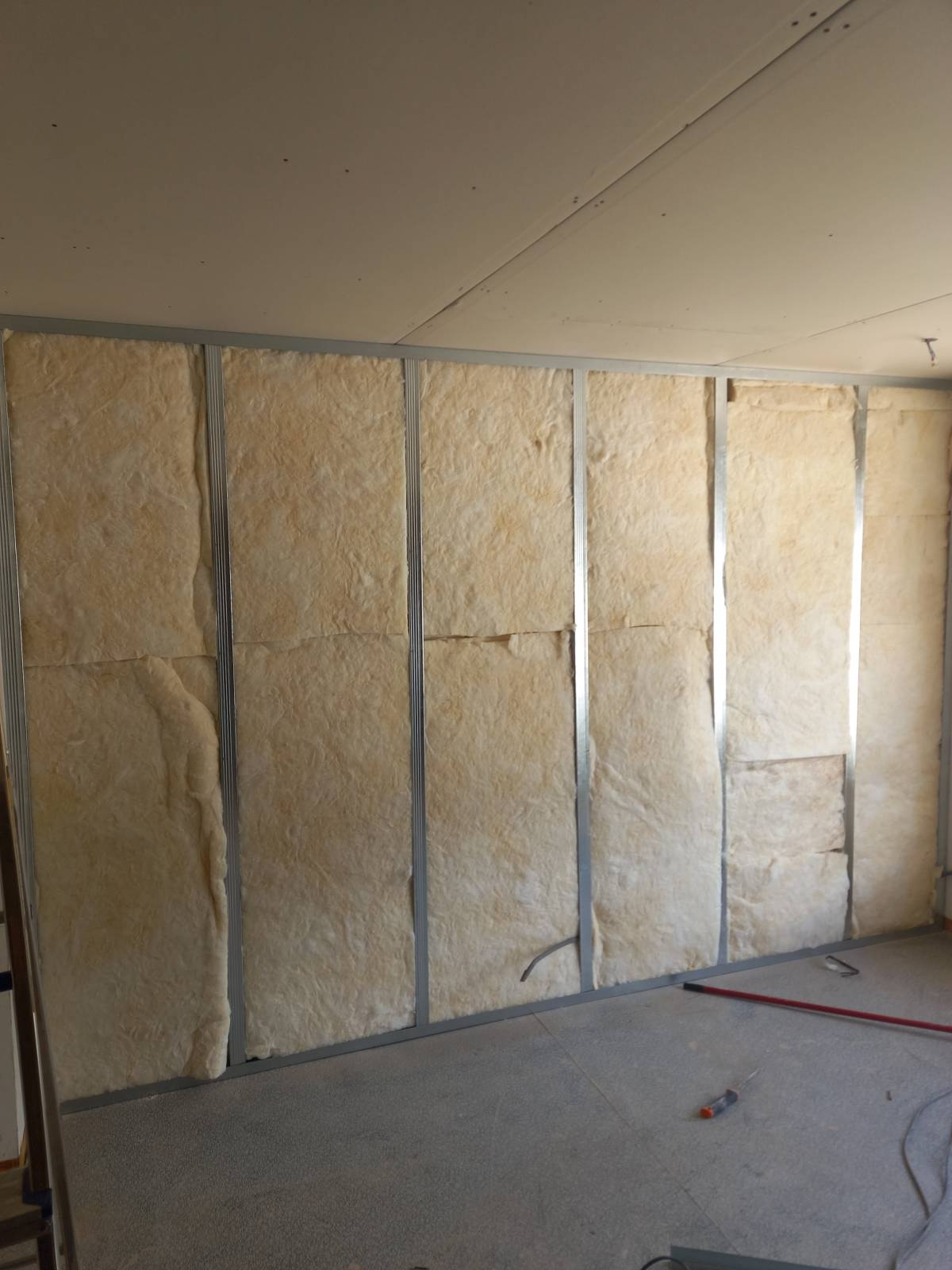Modern Home Remodelação - Almada - Construção de Parede Interior