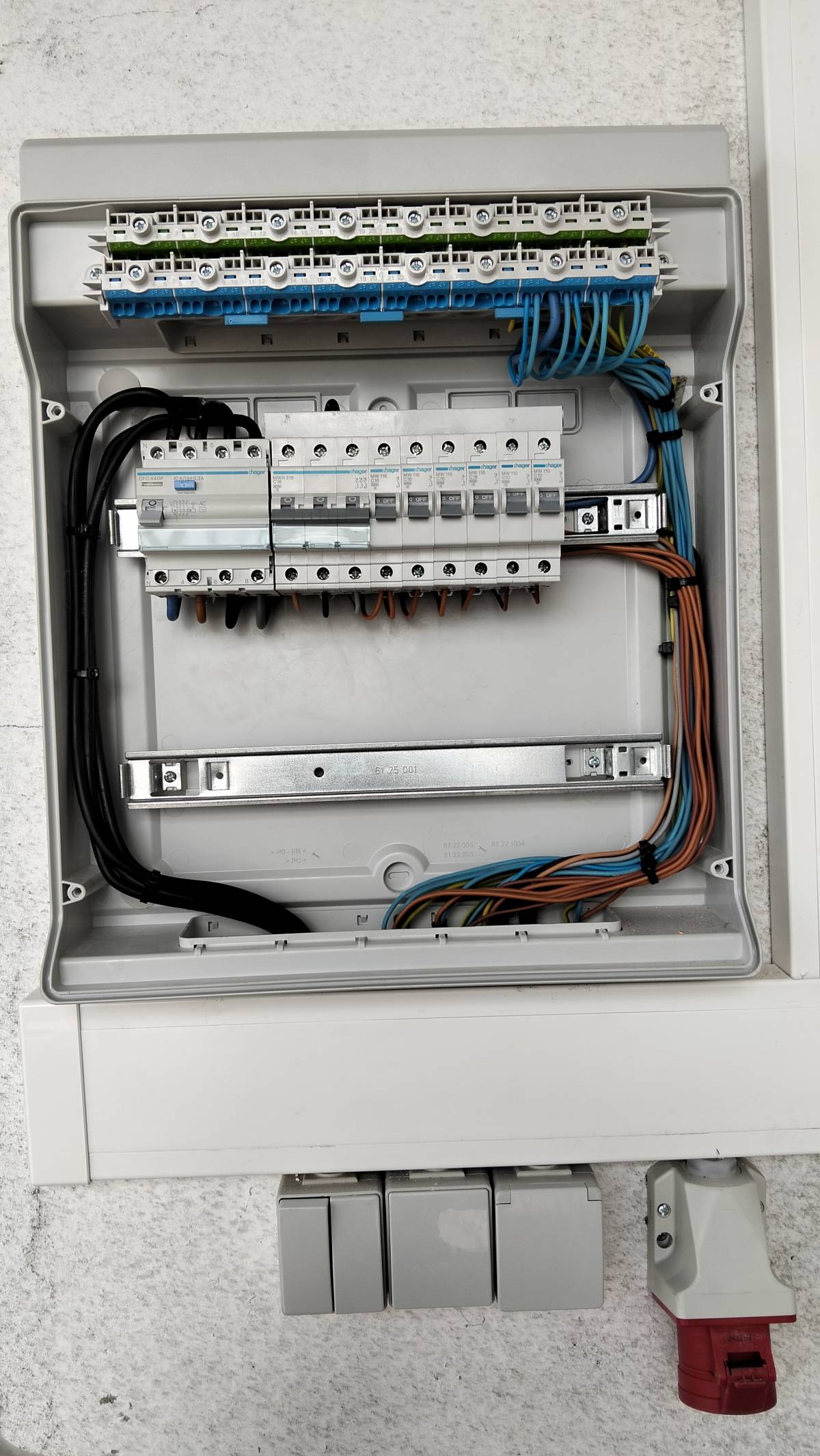 WR eletricidade - Leiria - Instalación de cajas de fusibles
