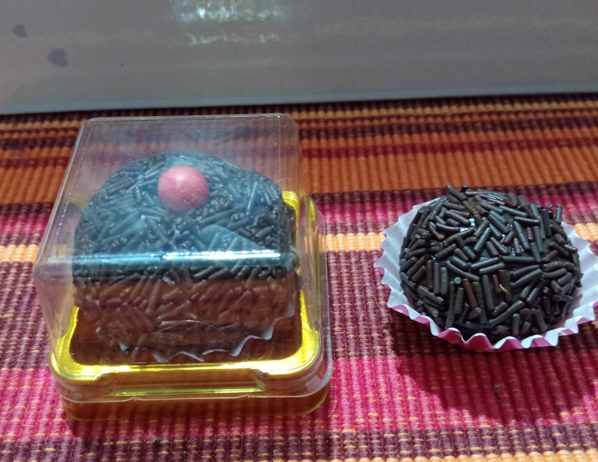 OsDocinhosDaMarisa - Pedrógão Grande - Bolos e Doces