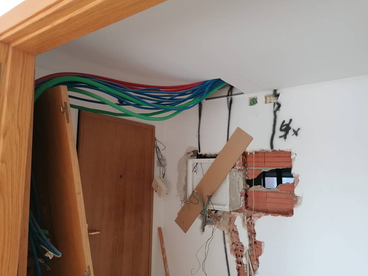 J.e R remodelação - Loures - Insonorização