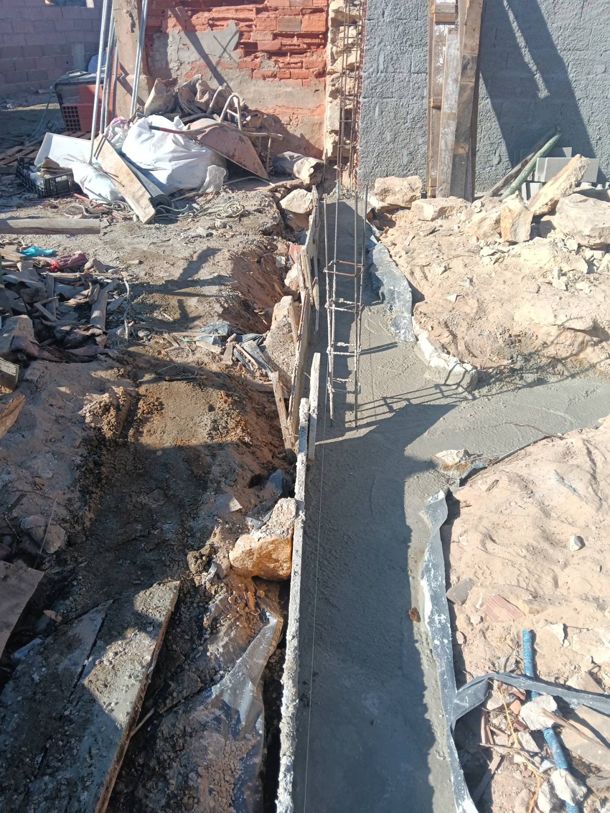 Luís Construções e Remodelações - Lisboa - Instalação de Tubos de Canalização