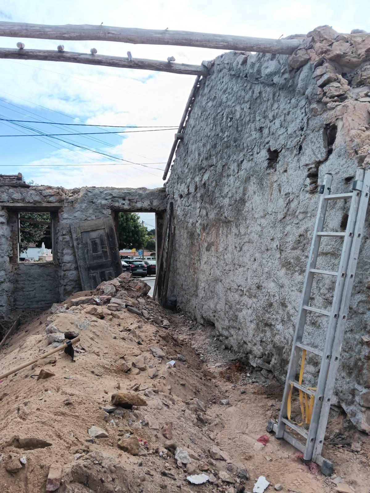 Luís Construções e Remodelações - Lisboa - Limpeza a Fundo