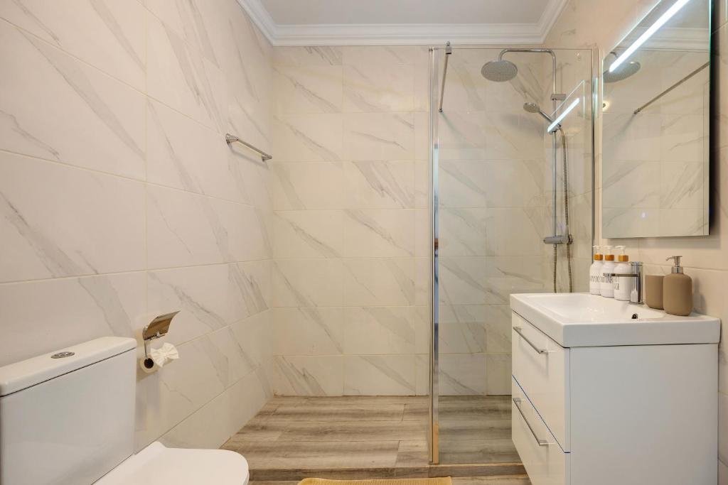 HomeFixer4u - Albufeira - Reparación de baños