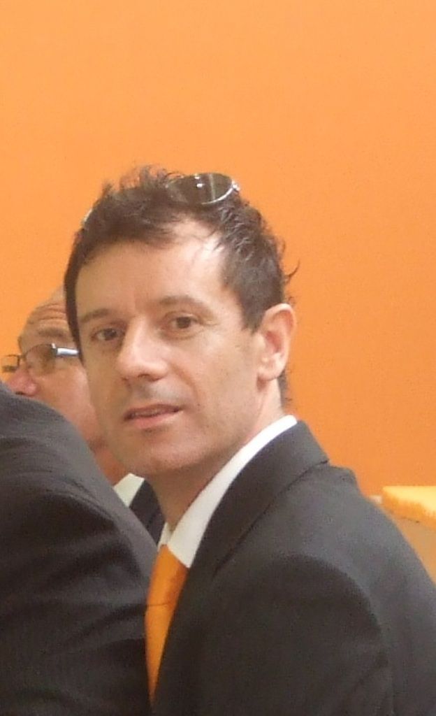 Carlos Tavares - Espinho - Serviço de Agente Imobiliário