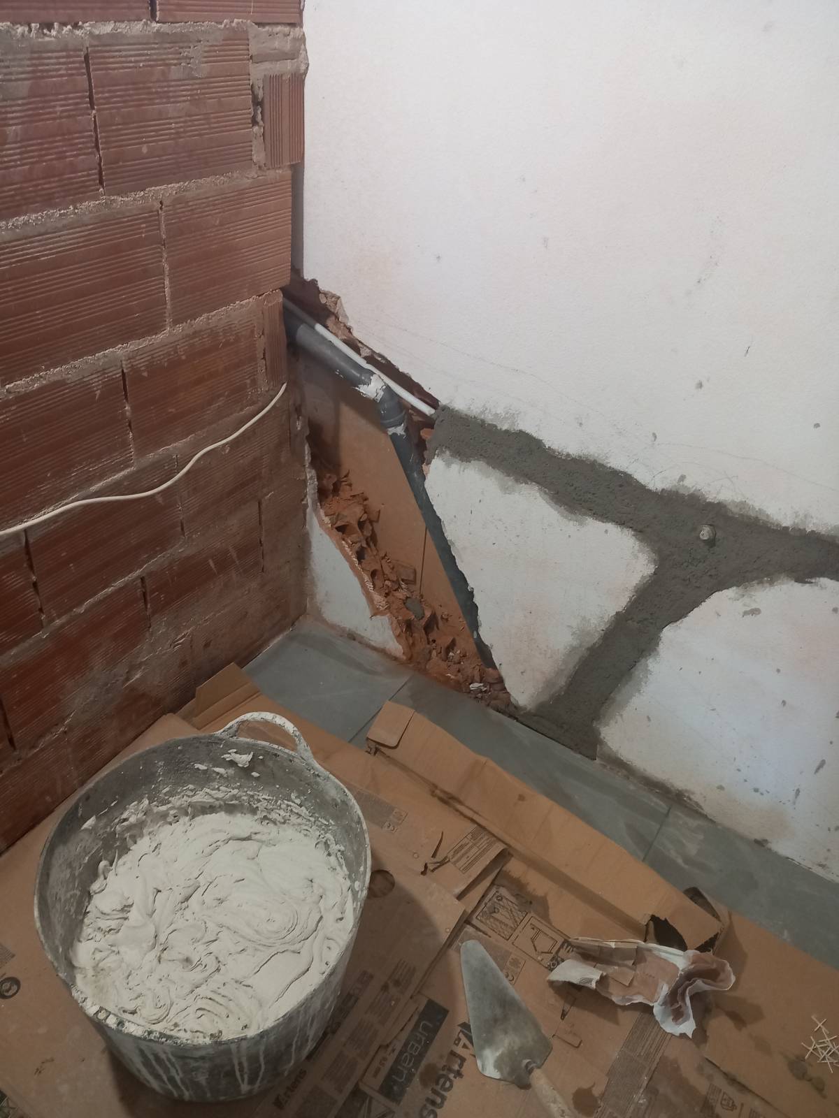 Revestimento e Ladrilhos - Amadora - Revestimento de Pavimento