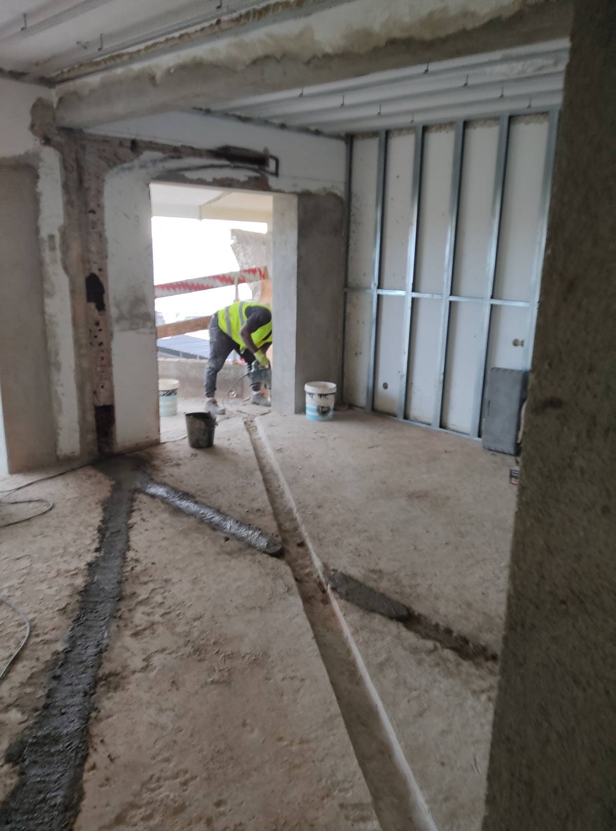 Luís Construções e Remodelações - Lisboa - Hardwood Floor Repair or Partial Replacement