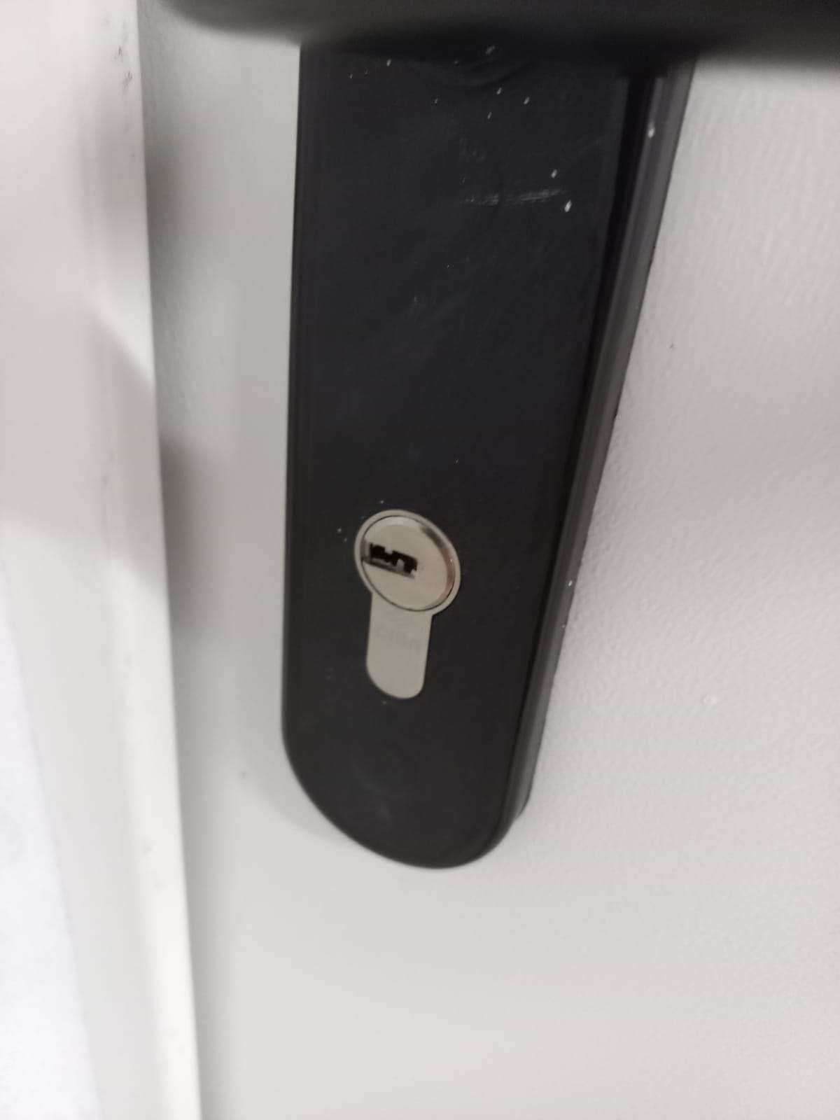 Algarvelocks - Albufeira - Wooden Door Repair
