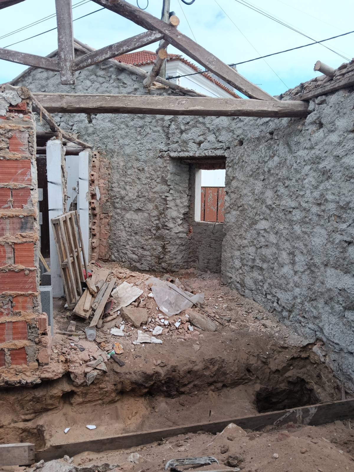 Luís Construções e Remodelações - Lisboa - Corte de Betão