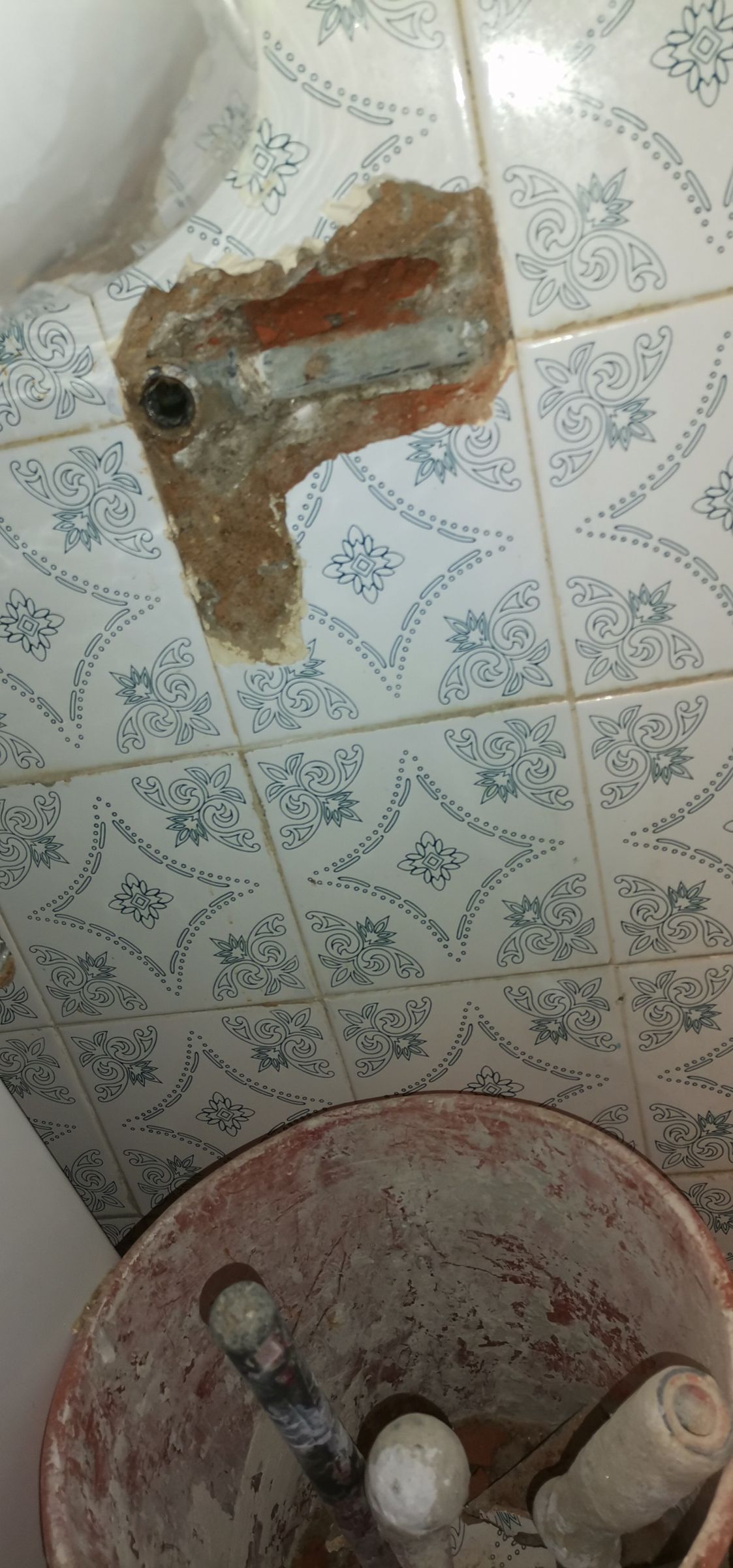 Ivan faria - Amadora - Floor Tiling
