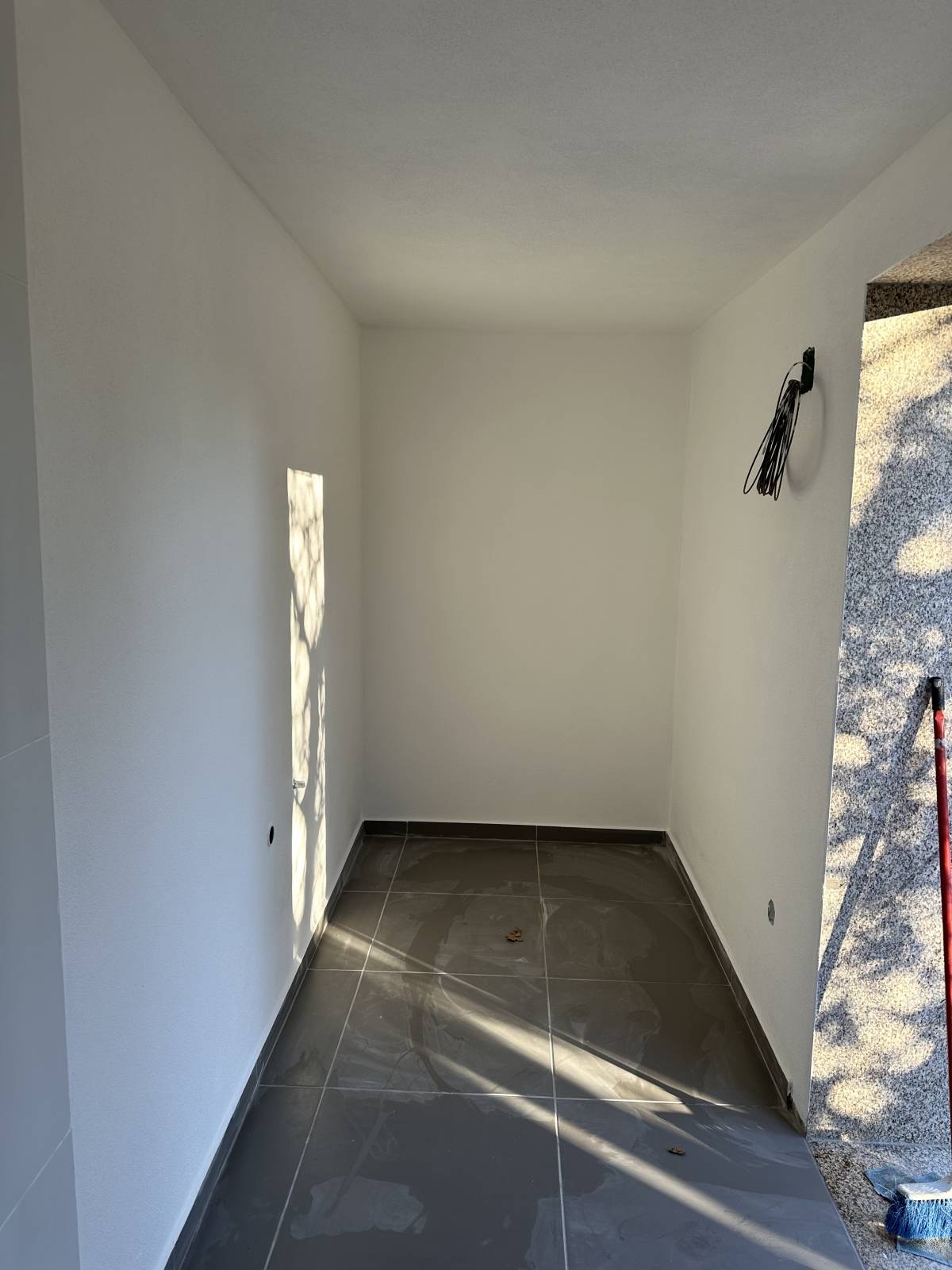 Gustavo Paiva - Portimão - Remodel a Room