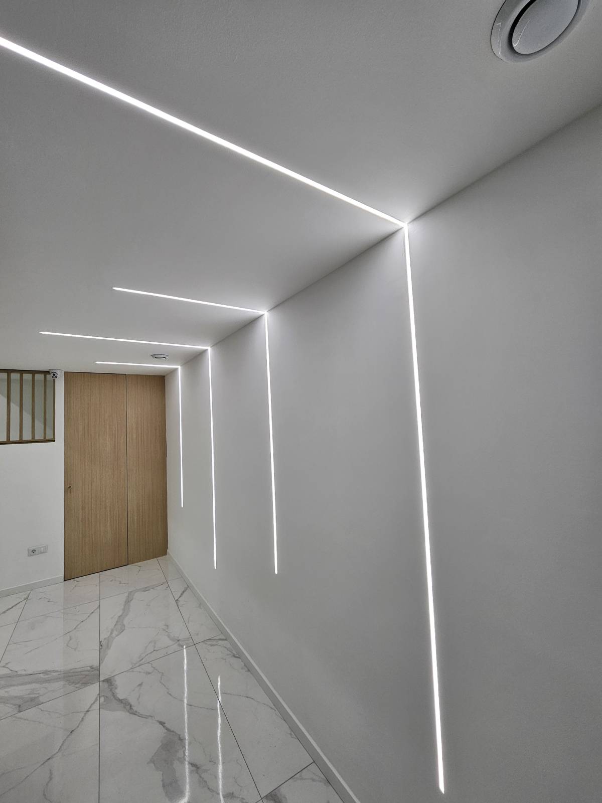 O Oliveira 360 - Braga - Circuit Breaker Panel or Fuse Box Installation