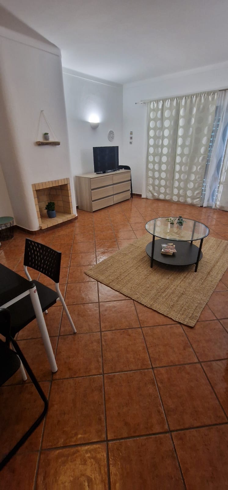 Caroline - Silves - Limpeza de Espaço Comercial