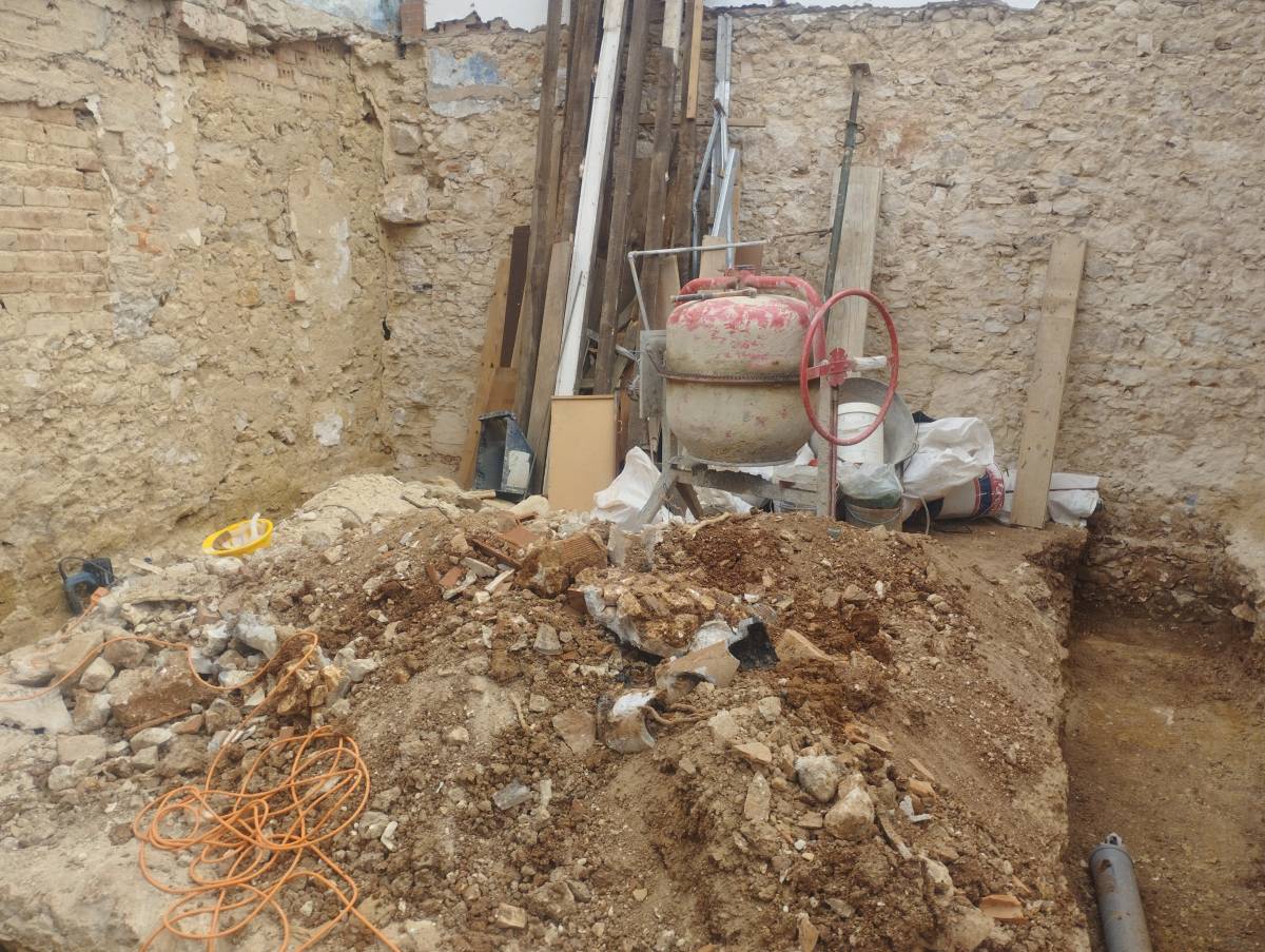 Luís Construções e Remodelações - Lisboa - Tree Stump Grinding and Removal