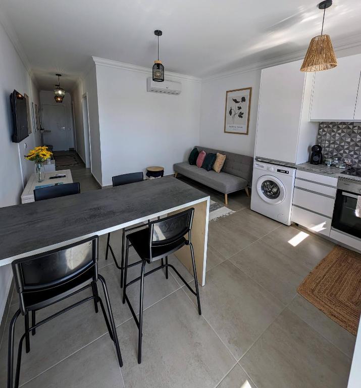 HomeFixer4u - Albufeira - Montaje de muebles