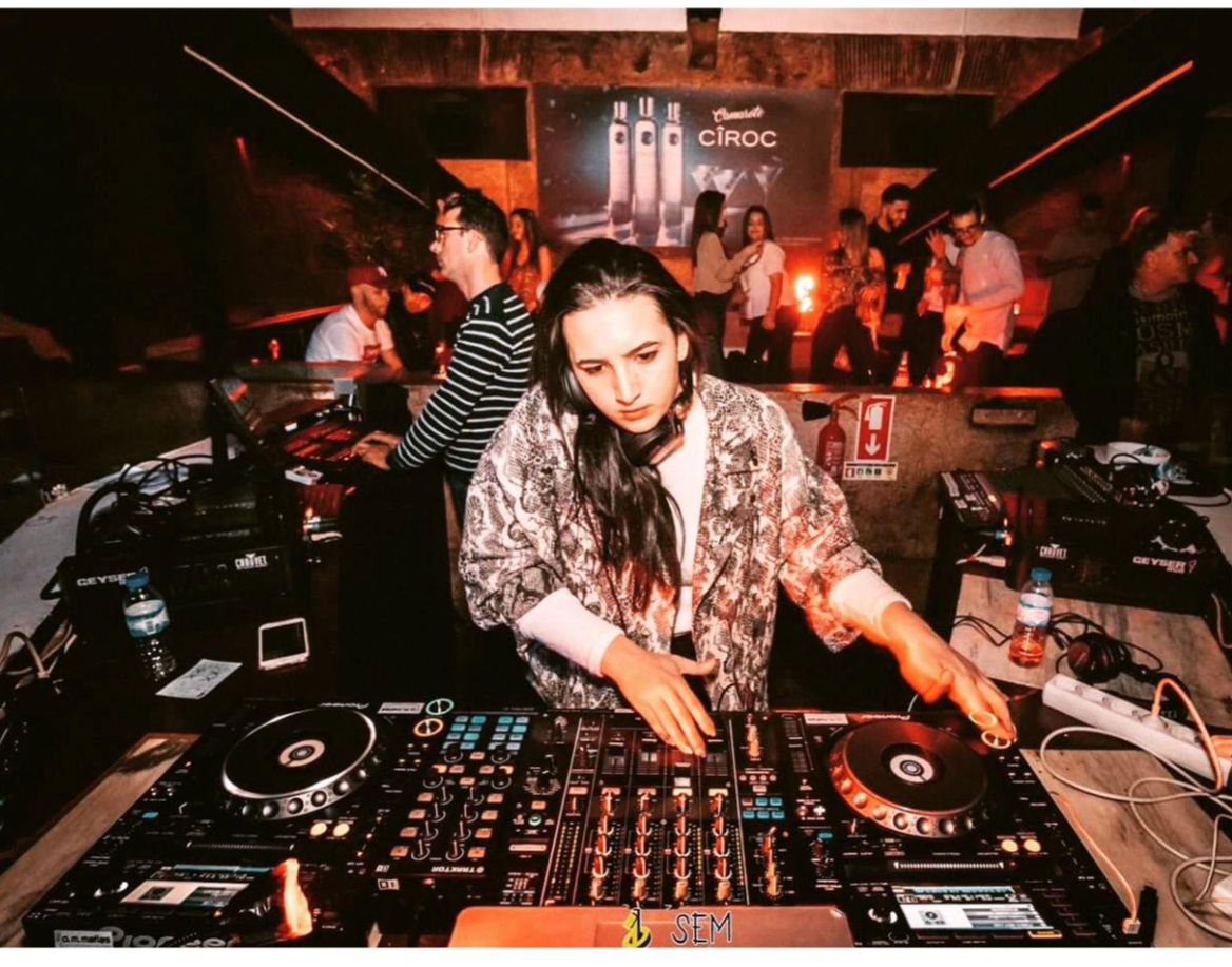 Cláudia Real - Seixal - DJ de Bar Mitzvah