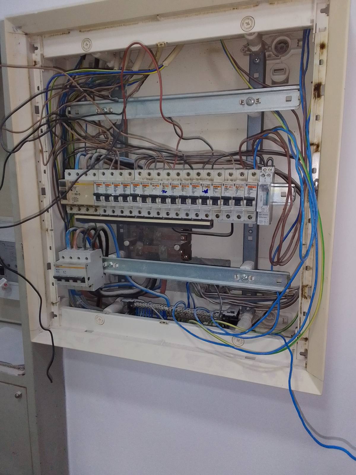 WR eletricidade - Leiria - Instalación de generadores