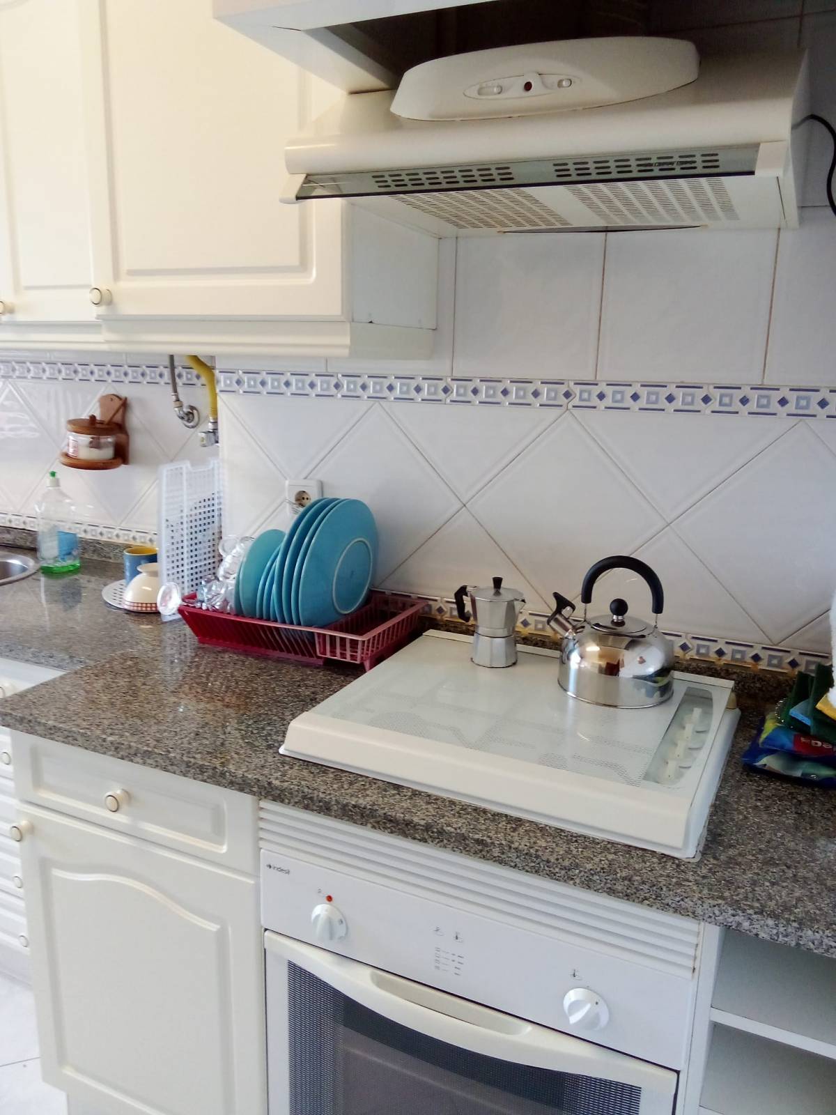 Caroline - Sesimbra - Commercial Cleaning