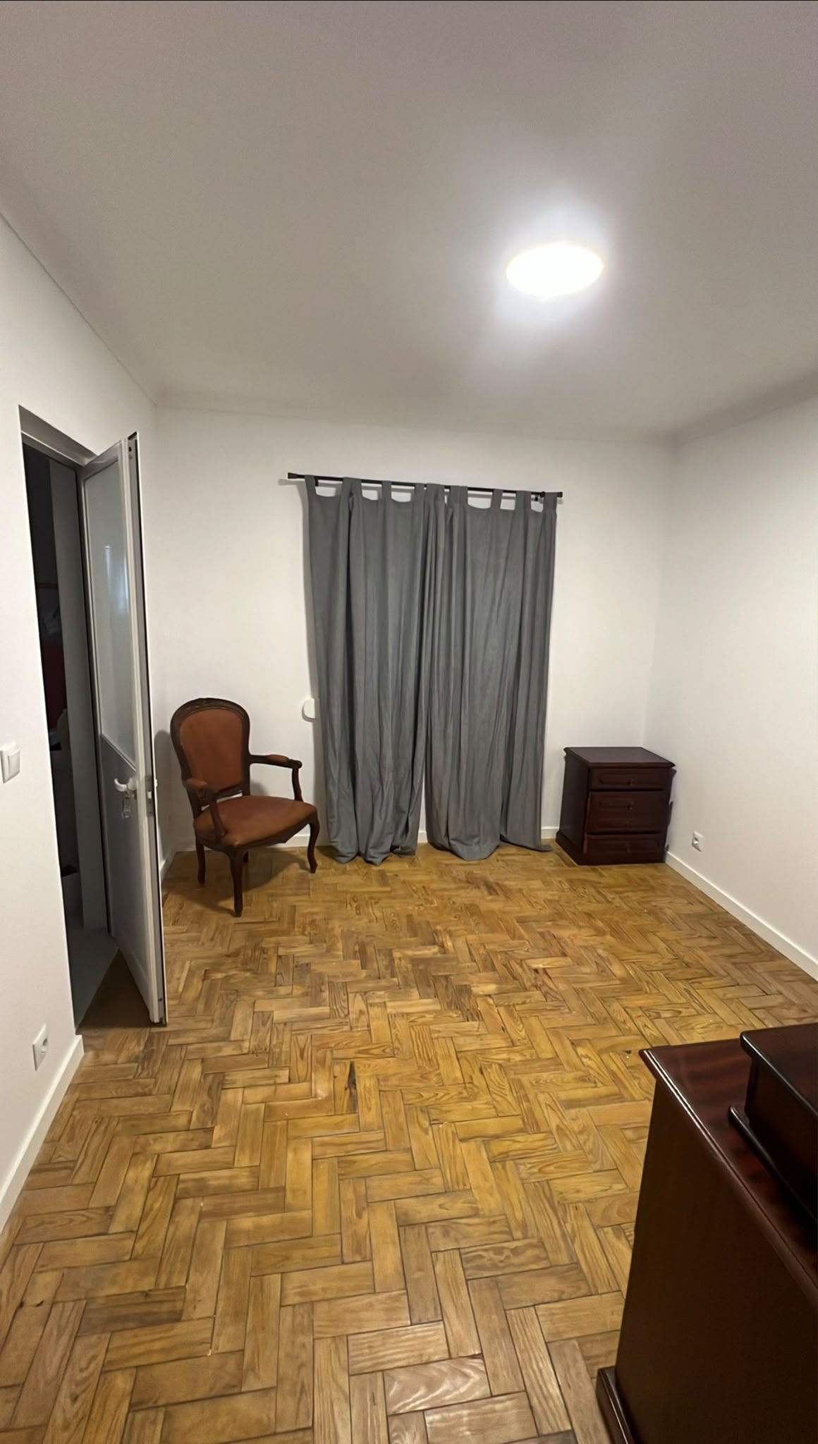 Fazer Acontecer - Vila Franca de Xira - Pose de sols en pierre ou en carrelage