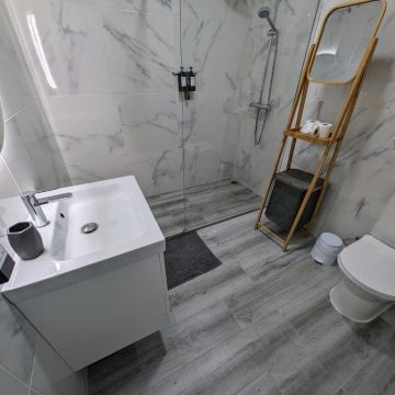 HomeFixer4u - Albufeira - Instalación de encimeras