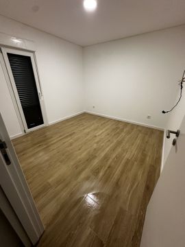 Gustavo Paiva - Portimão - Floor Tiling
