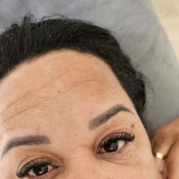 Mayara Pascke - Estetica Integrativa - Guimarães - Beauticians