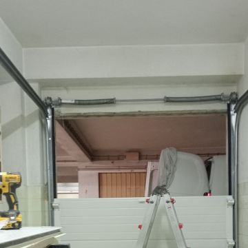 Masternova - Oeiras - Instalação ou Substituição de Portão de Garagem