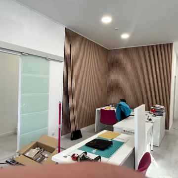 Gonçalo Ferreira - Coimbra - Schrank reparieren