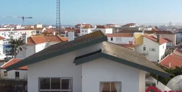 Roof Installation Professional