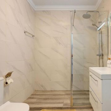 HomeFixer4u - Albufeira - Reparación de baños