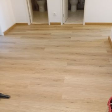 Antônio Costa - Vila Franca de Xira - Instalação de Alcatifa
