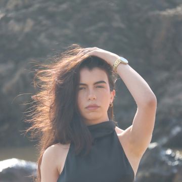 Catarina - Vila Nova de Gaia - Translation
