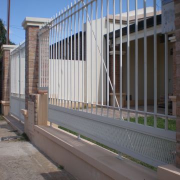 Leandro Funes - Lisboa - Montagem de Mobília