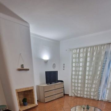 Caroline - Silves - Limpeza de Espaço Comercial