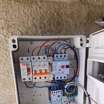 Simoes Eletricista - Seixal - Instalação de Painel Solar