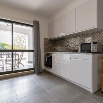 HomeFixer4u - Albufeira - Instalación de papel pintado