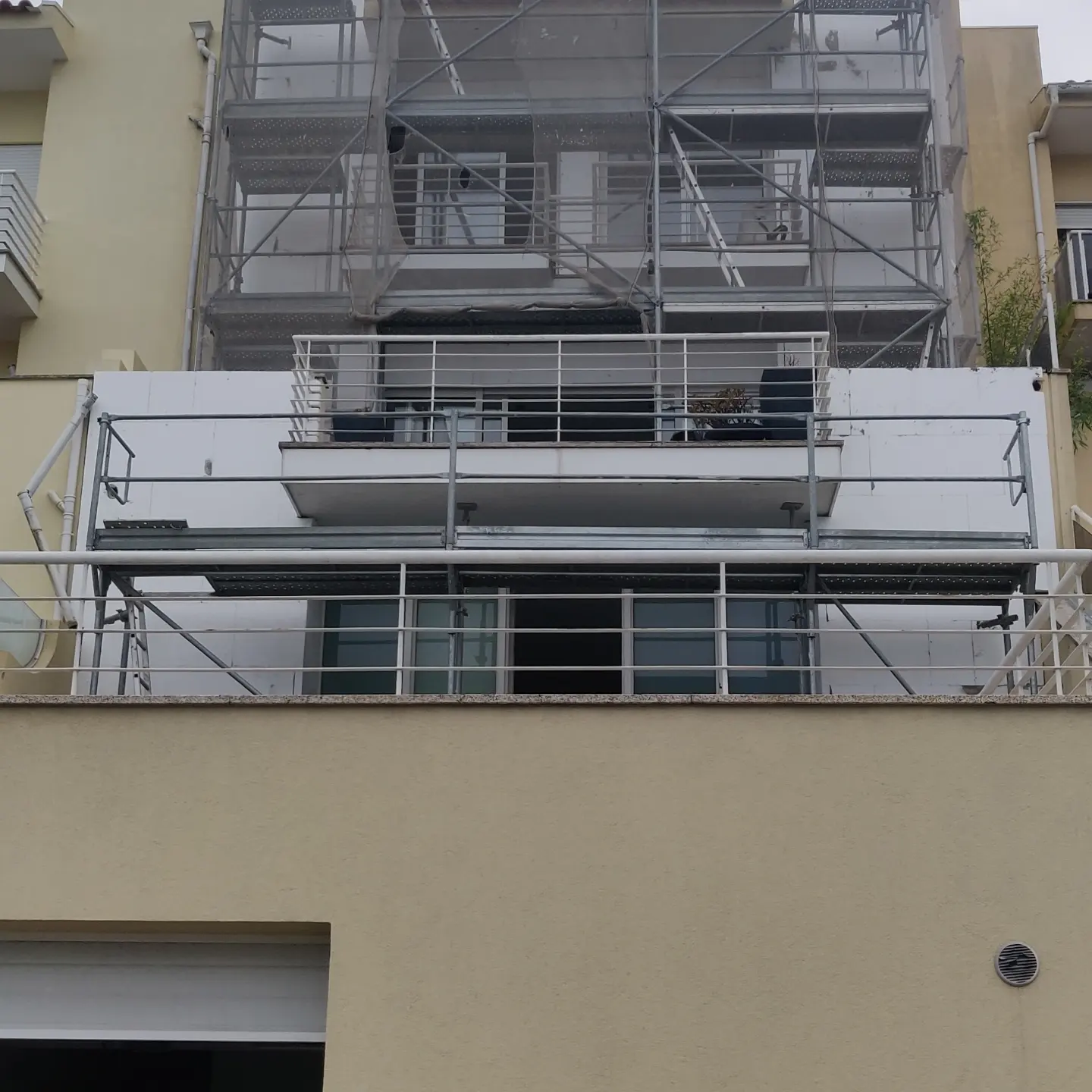 Thiago Dutra - Braga - Insulation