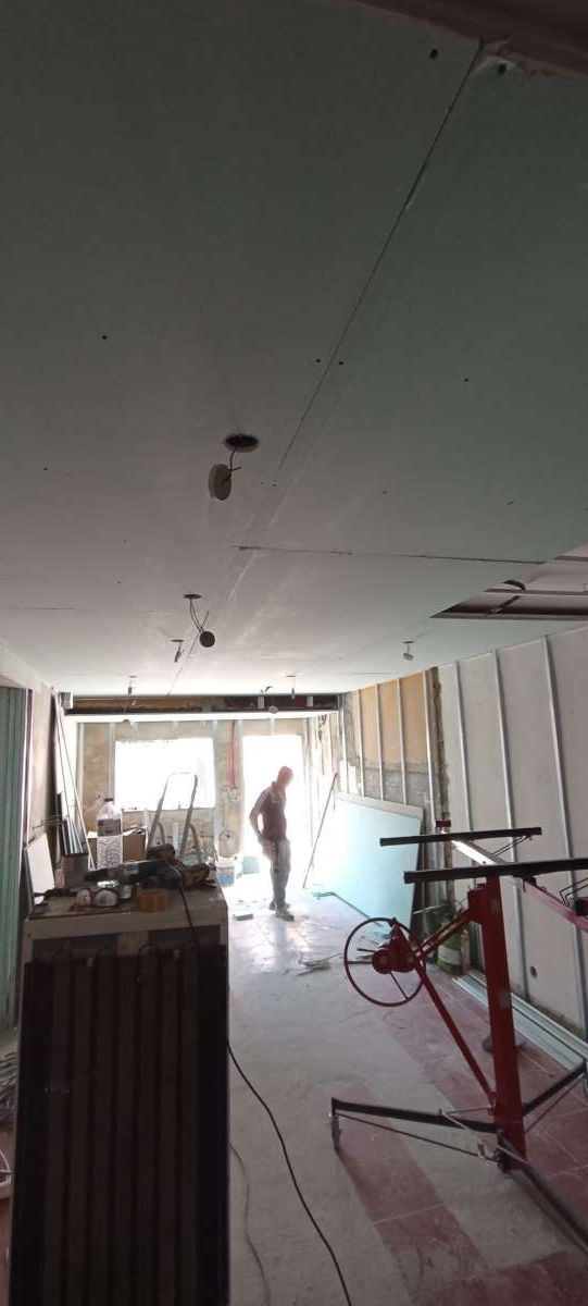 CS Remodelações - Faro - Remoção de Tronco de Árvore
