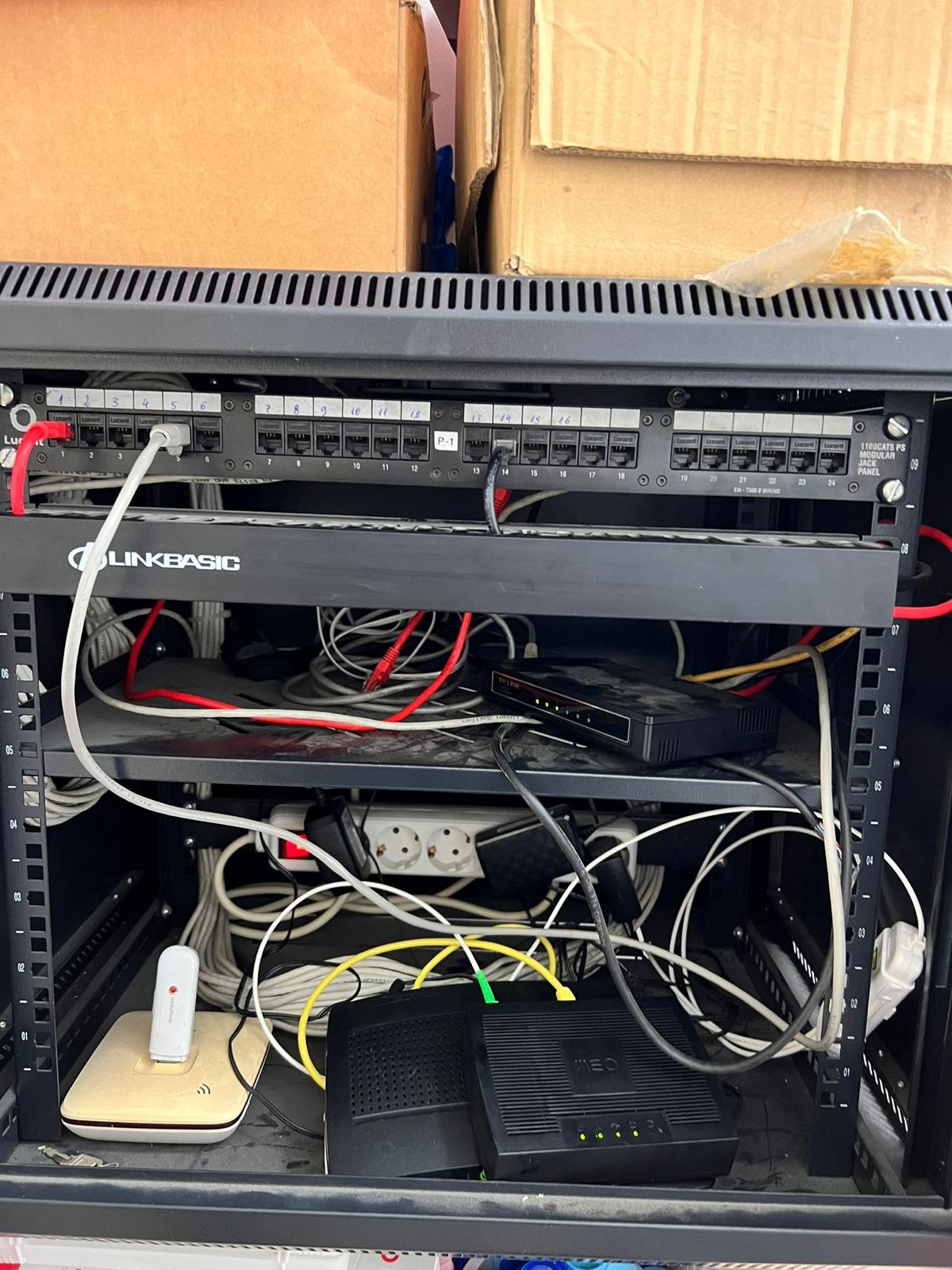 vZero - Soluções IT - Loures - Router Setup and Installation Services