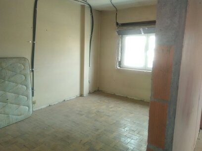 EXISTIMOS PARA O SERVIR COM RIGOR E O MÁXIMO PROFISSIONALISMO - Braga - Additions and Remodels